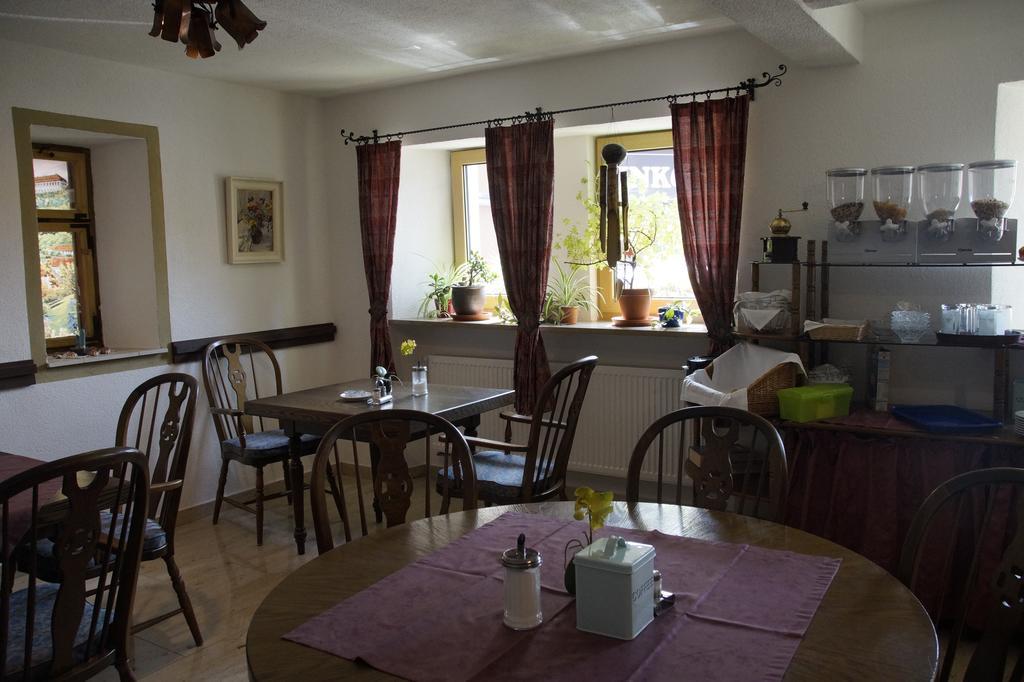 Gasthof Adler Schillingsfürst Exteriör bild